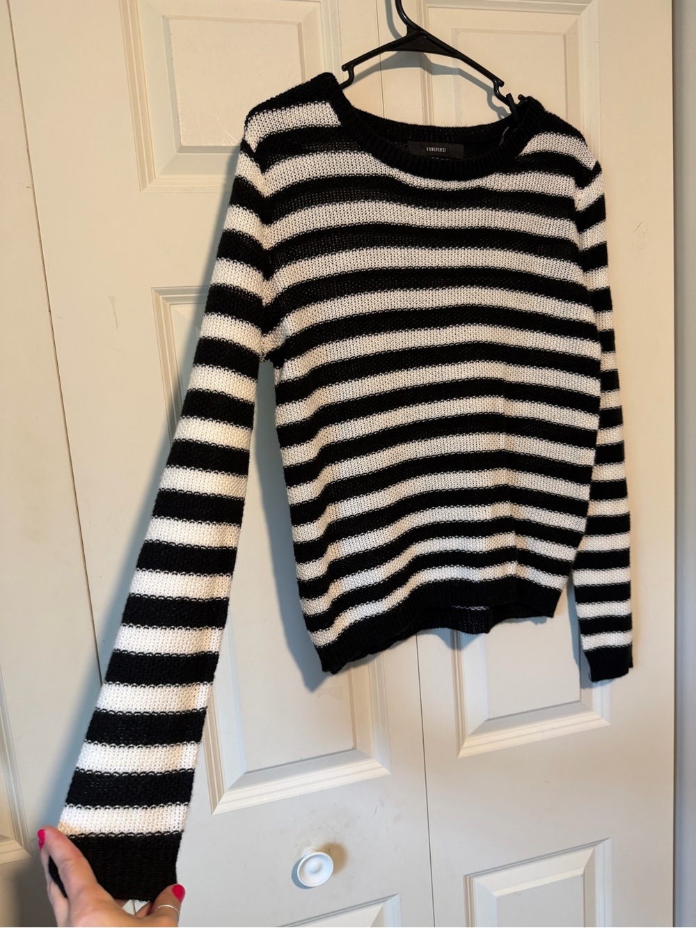 Forever 21 Black and White Striped Knit Sweater M